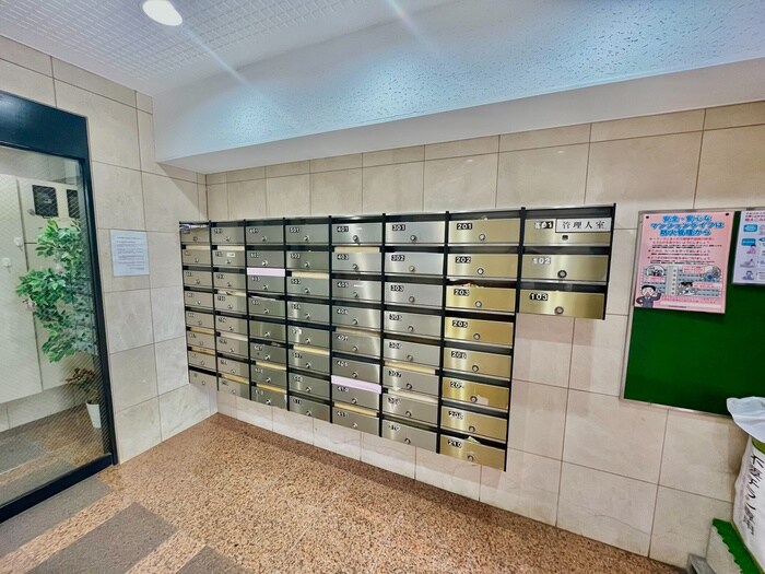 物件外観写真6　(建物設備)