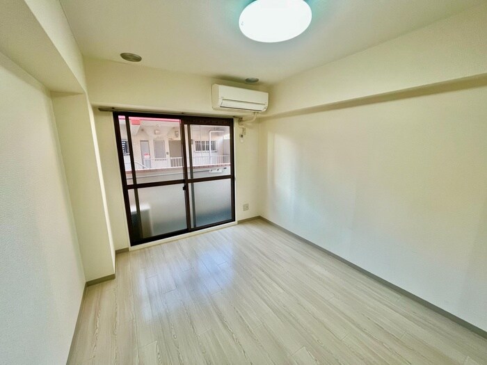 物件内観写真13　(居室)