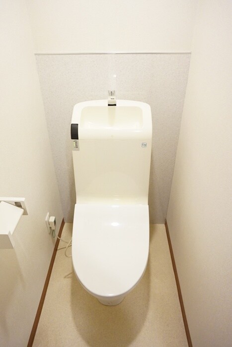 物件内観写真10　(トイレ)