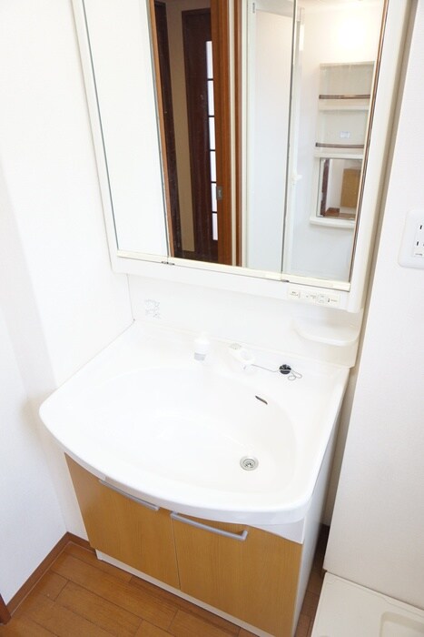 物件内観写真11　(洗面)