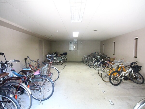 駐輪場