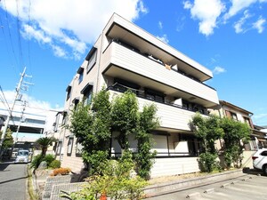 ペルレ香櫨園外観写真