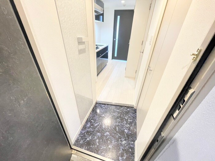 物件内観写真17　(玄関)