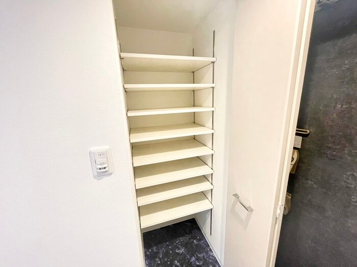 物件内観写真18　(靴箱)