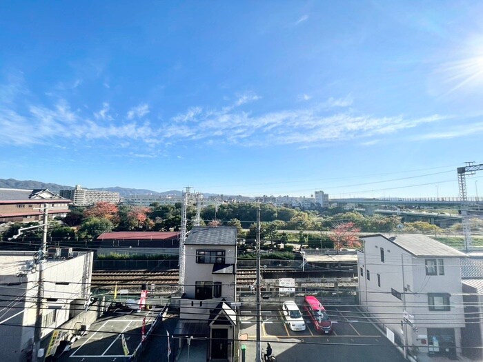 物件内観写真20　(室内からの展望)