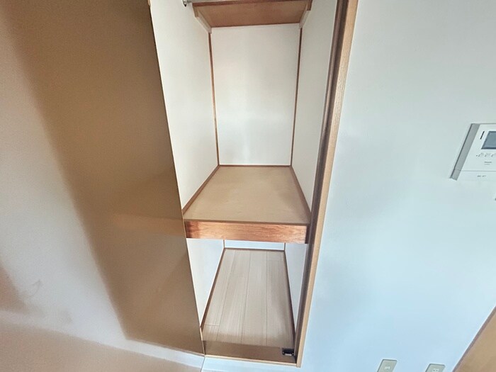 物件内観写真9　(収納)