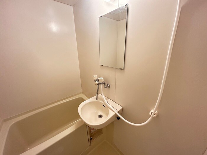 物件内観写真11　(洗面)