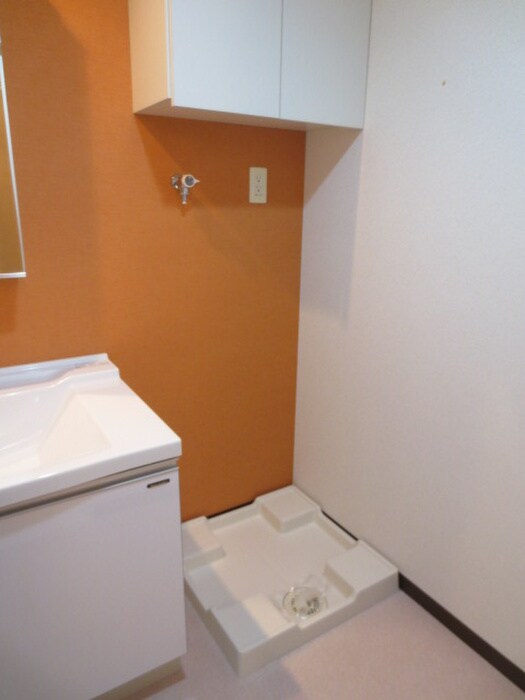 物件内観写真13　(洗濯機置場)