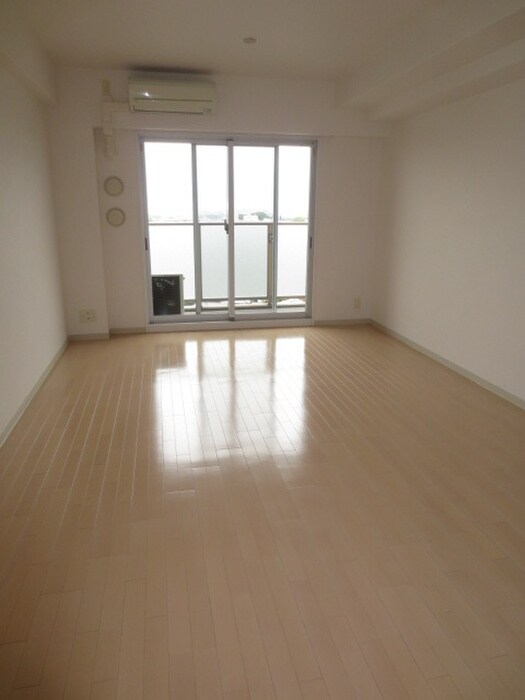 物件内観写真15　(居室)