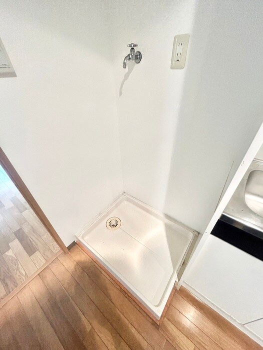 物件内観写真11　(洗濯機置場)