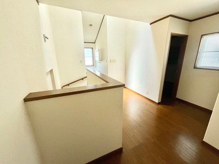 物件内観写真16　(廊下)