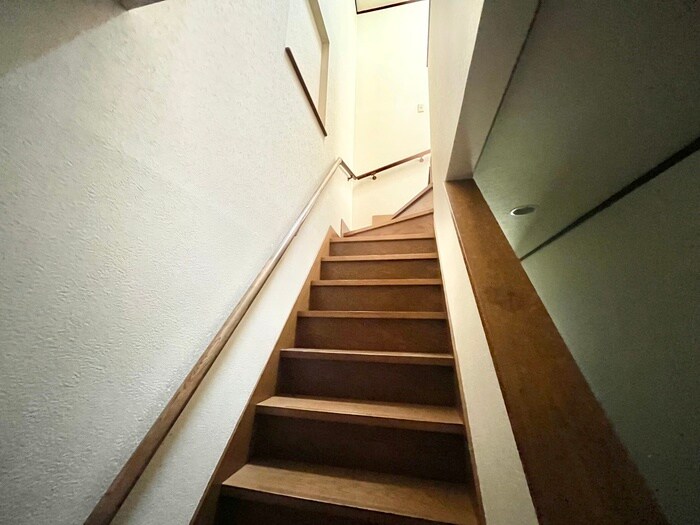 物件内観写真18　(廊下)