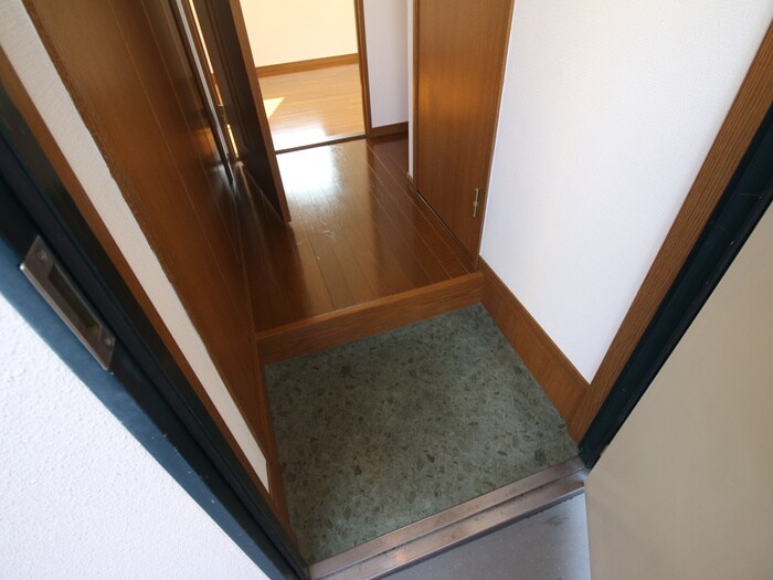 物件内観写真22　(玄関)