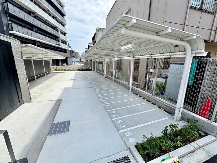 物件外観写真3　(駐輪場)