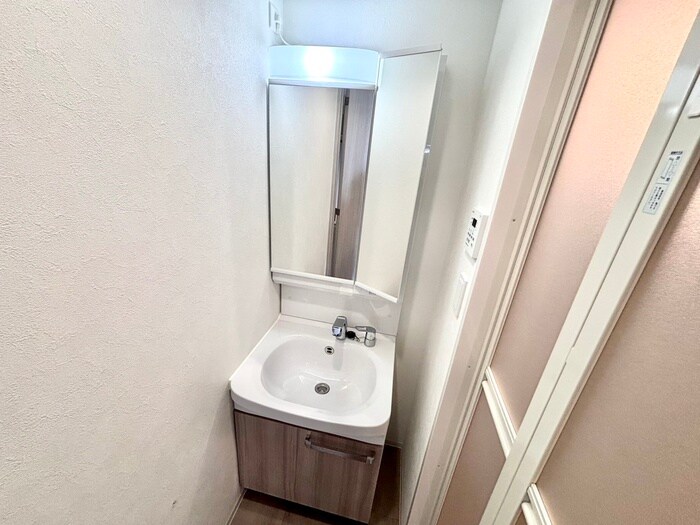 物件内観写真10　(洗面)