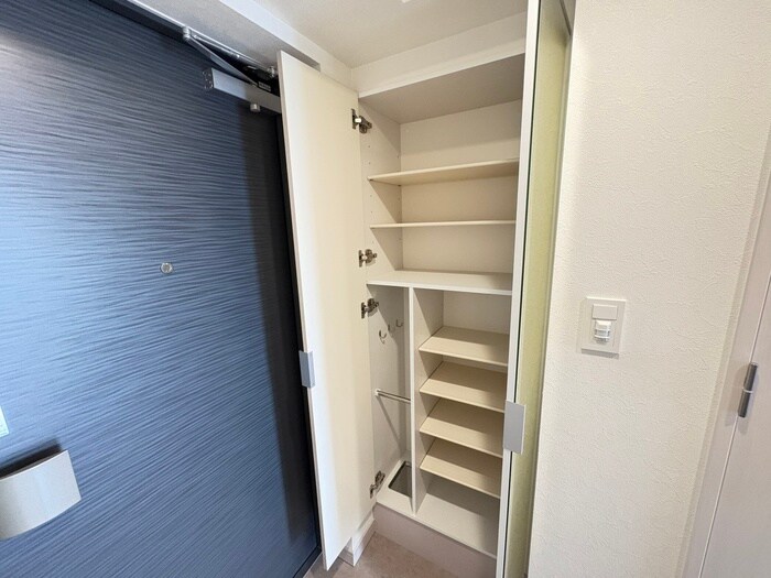 物件内観写真17　(靴箱)