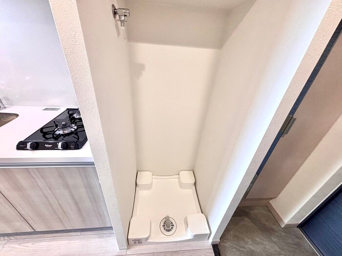物件内観写真18　(洗濯機置場)