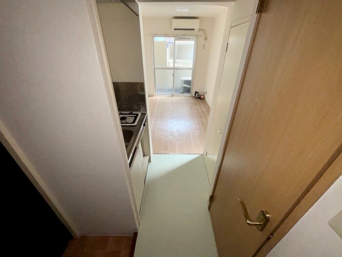 物件内観写真18　(廊下)