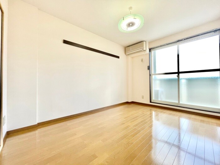 物件内観写真5　(居室)