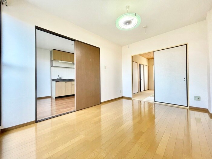 物件内観写真6　(居室)