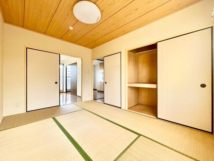 物件内観写真9　(居室)