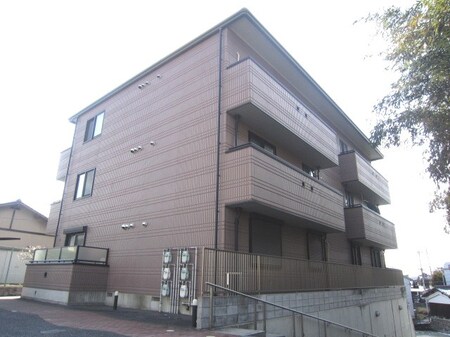 クレスト東生駒外観写真