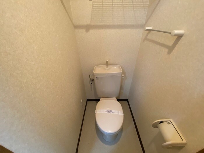物件内観写真9　(トイレ)