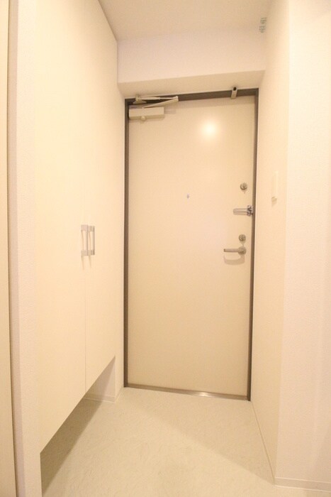 物件内観写真13　(玄関)