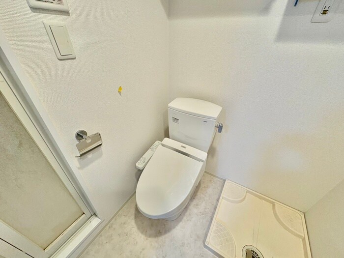 物件内観写真14　(トイレ)