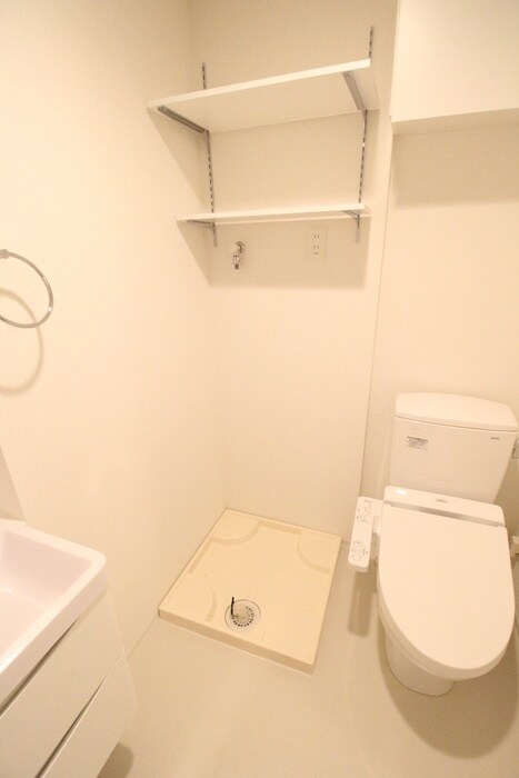 物件内観写真17　(洗濯機置場)