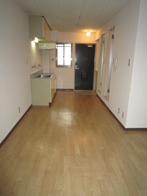 物件内観写真9　(居室)