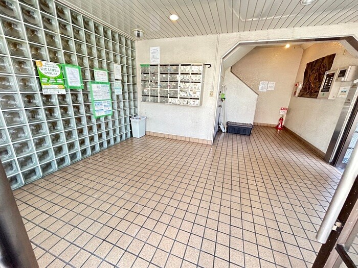 物件外観写真5　(駐輪場)