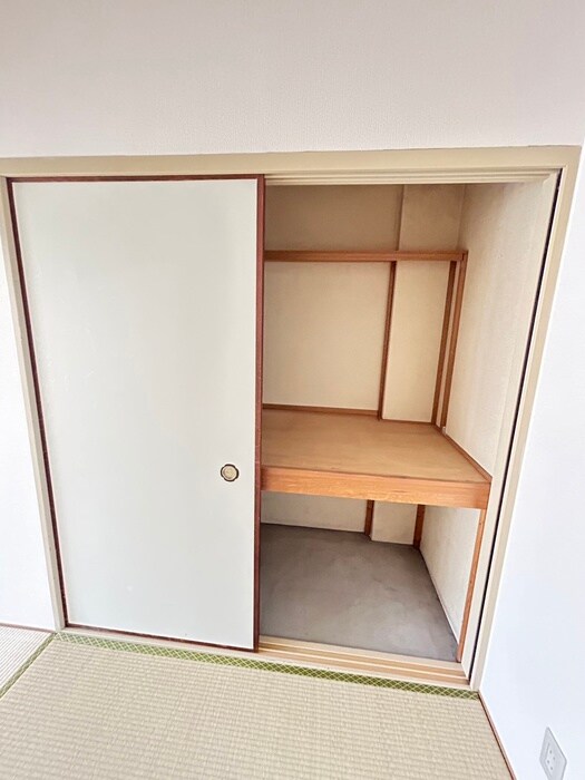 物件内観写真11　(収納)