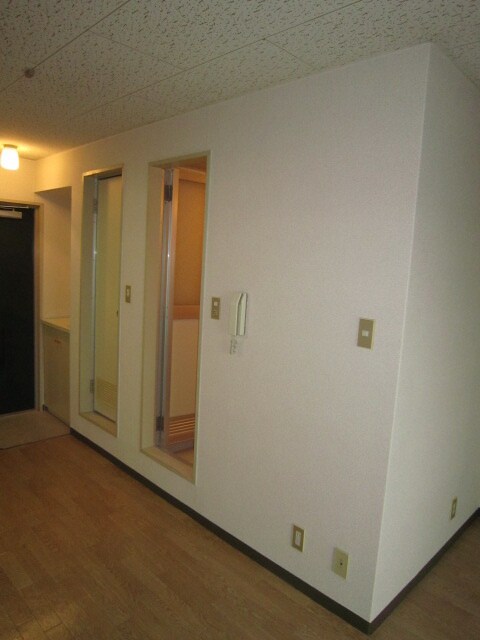 物件内観写真13　(居室)