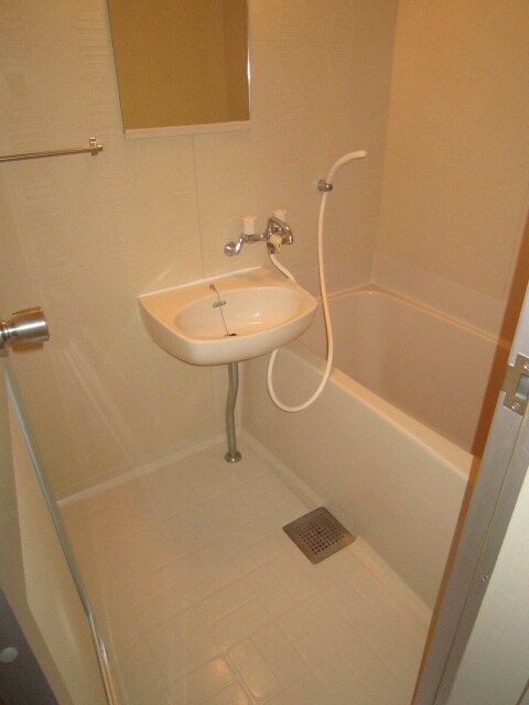 物件内観写真14　(バス／シャワールーム等)