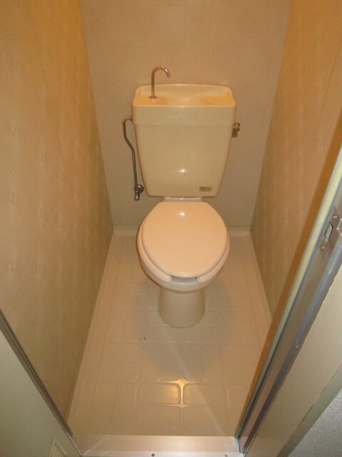 物件内観写真15　(トイレ)