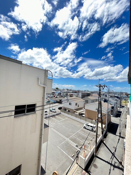 物件内観写真20　(室内からの展望)