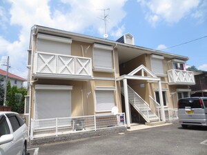 ウエストハイツA棟外観写真