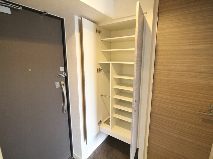 物件内観写真19　(靴箱)