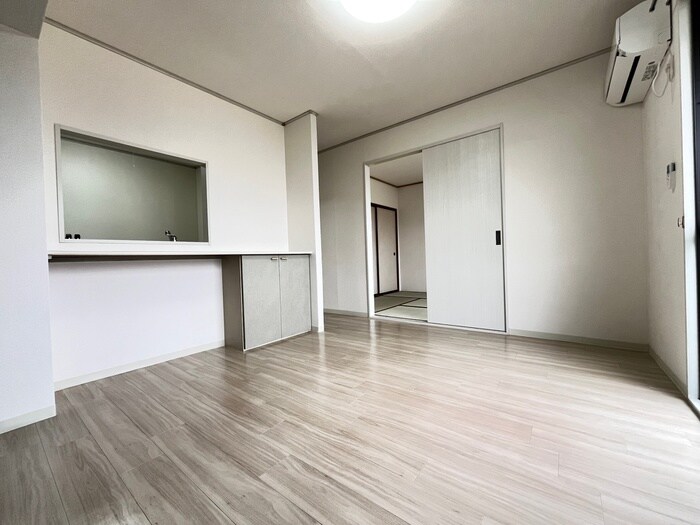 物件内観写真10　(居室)