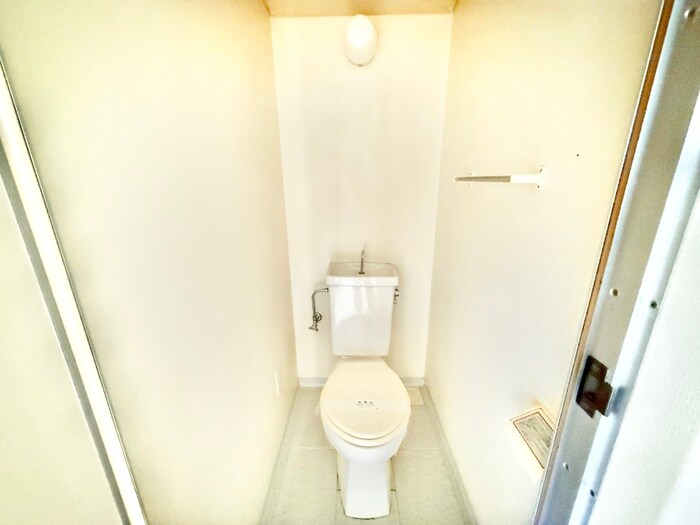 物件内観写真9　(トイレ)