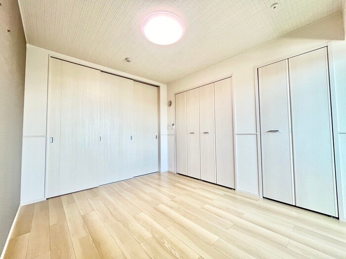 物件内観写真9　(居室)