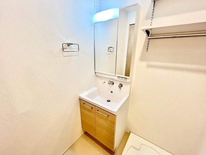 物件内観写真13　(洗面)