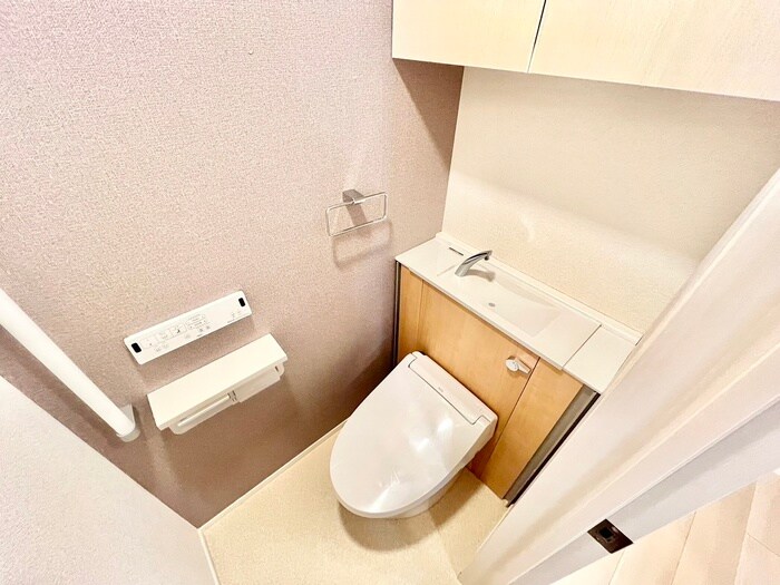 物件内観写真13　(トイレ)