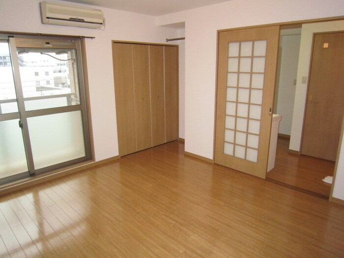 物件内観写真7　(居室)