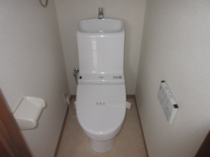 物件内観写真9　(トイレ)