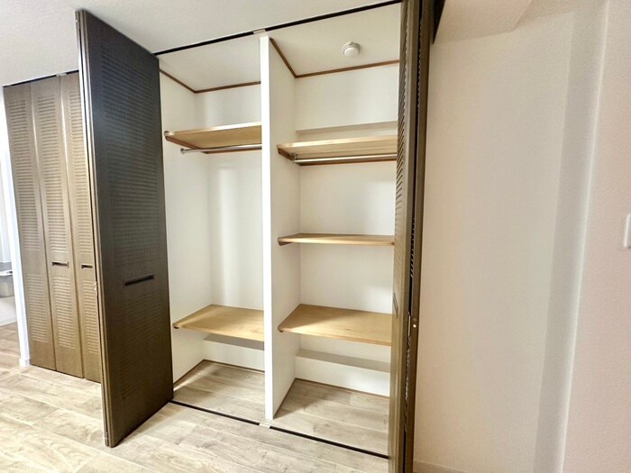 物件内観写真10　(収納)