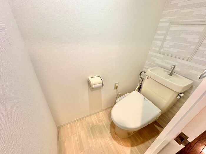 物件内観写真16　(トイレ)