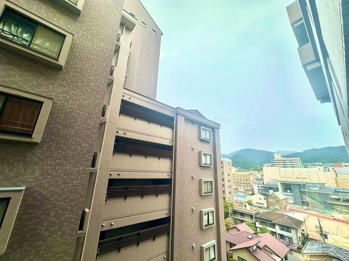 物件内観写真18　(室内からの展望)