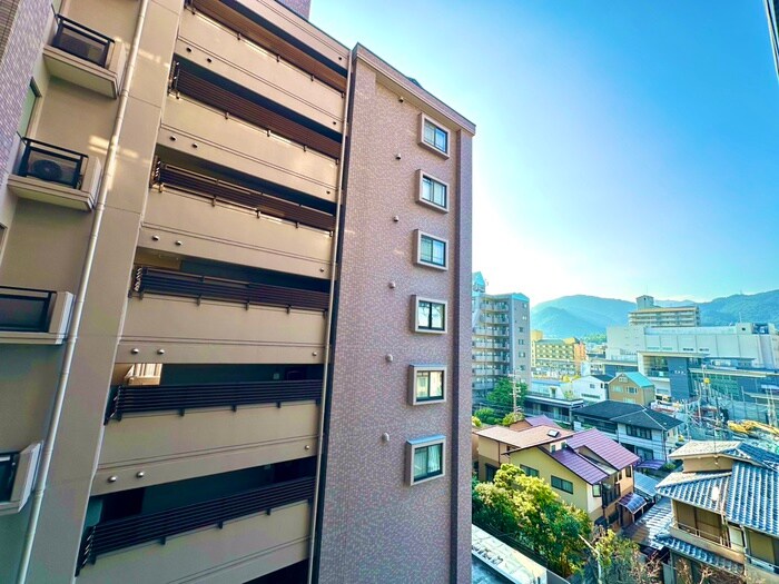 物件内観写真18　(室内からの展望)